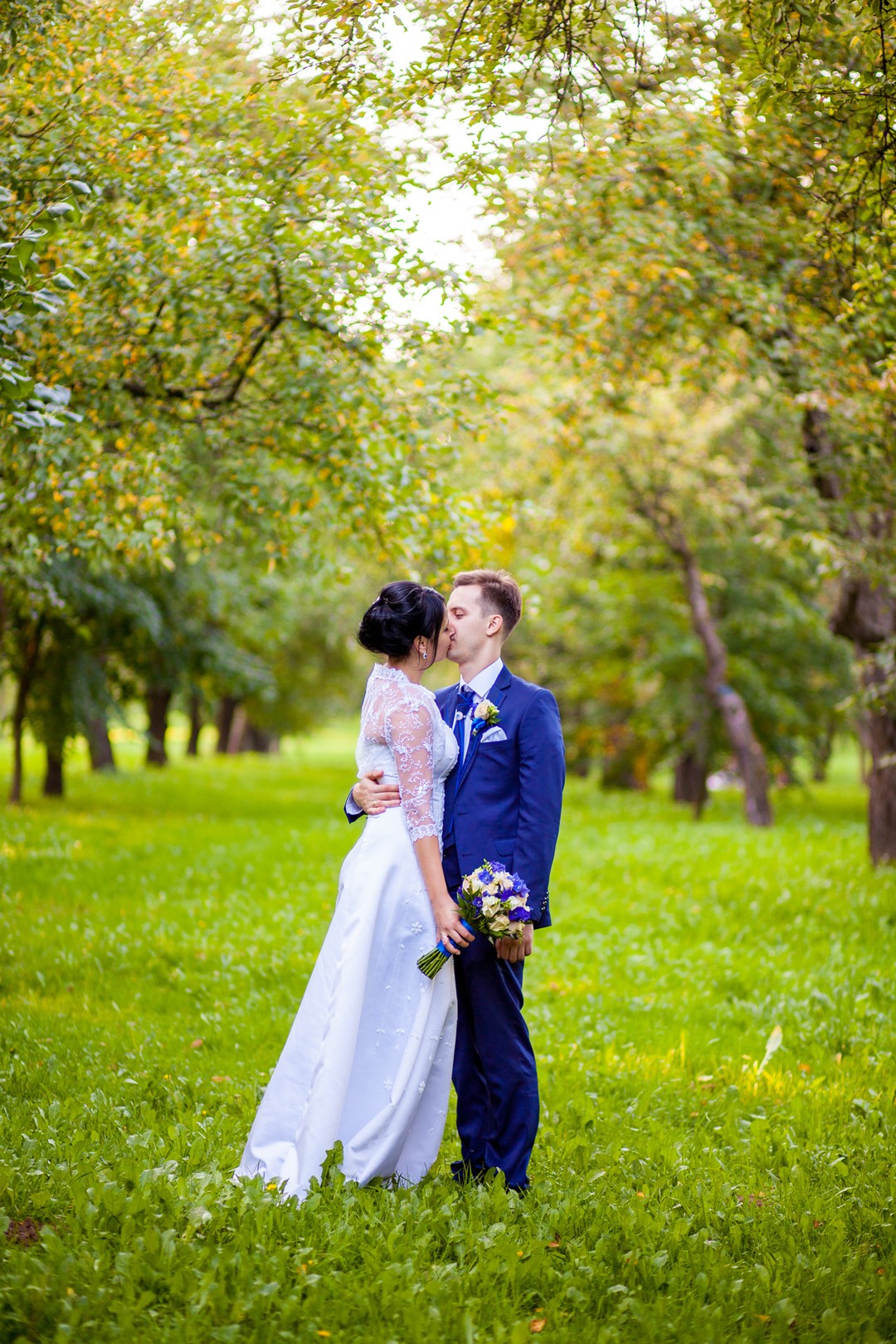 Свадебная фотосъемка в Лошицком парке для Кати и Андрея