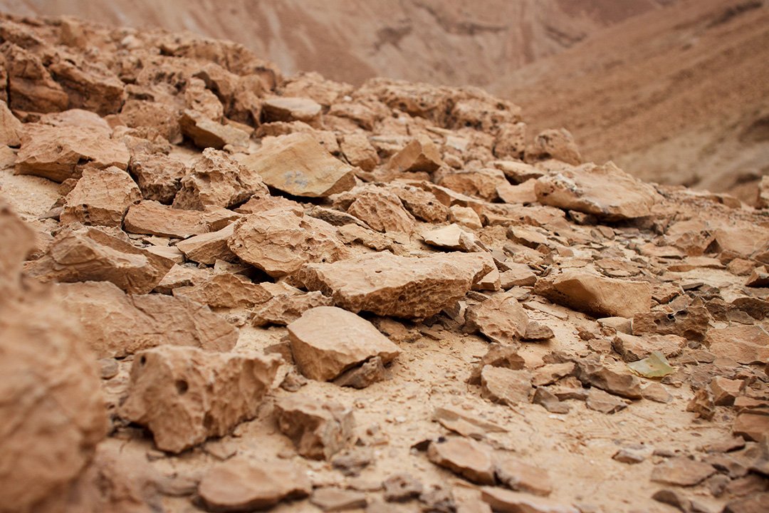 Камни горы Масада
