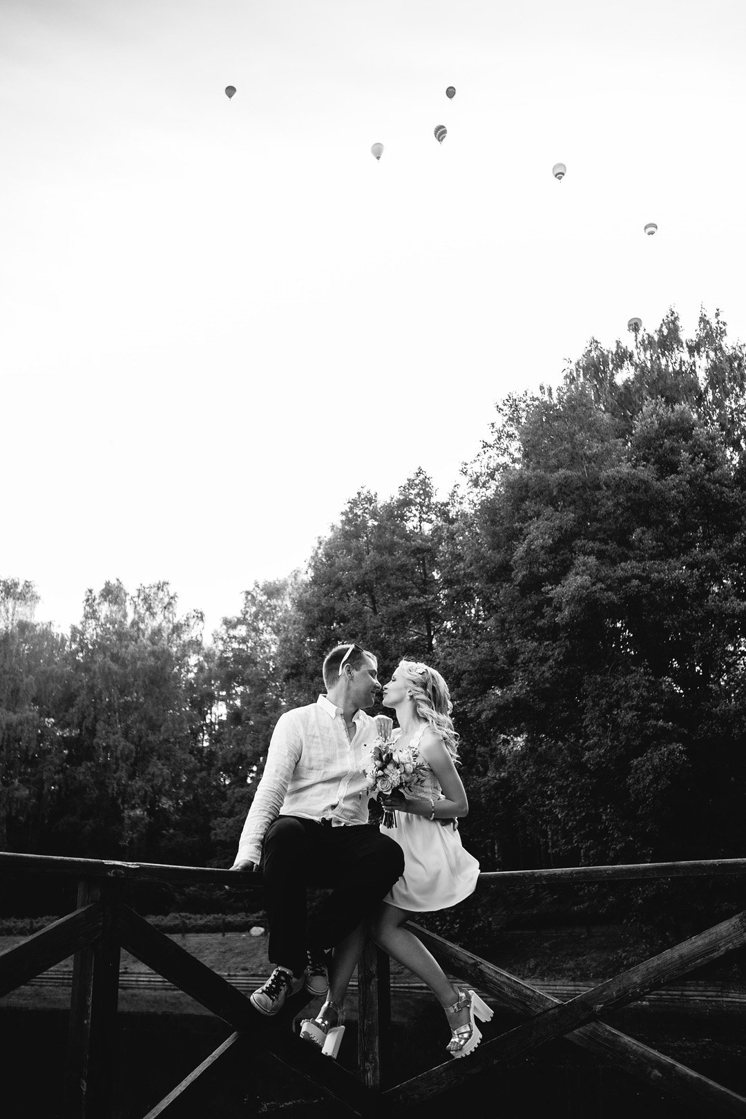Love-story молодожёнов на фоне воздушных шаров в Минске | Свадебный фотограф в Минске, Александр Морозов
